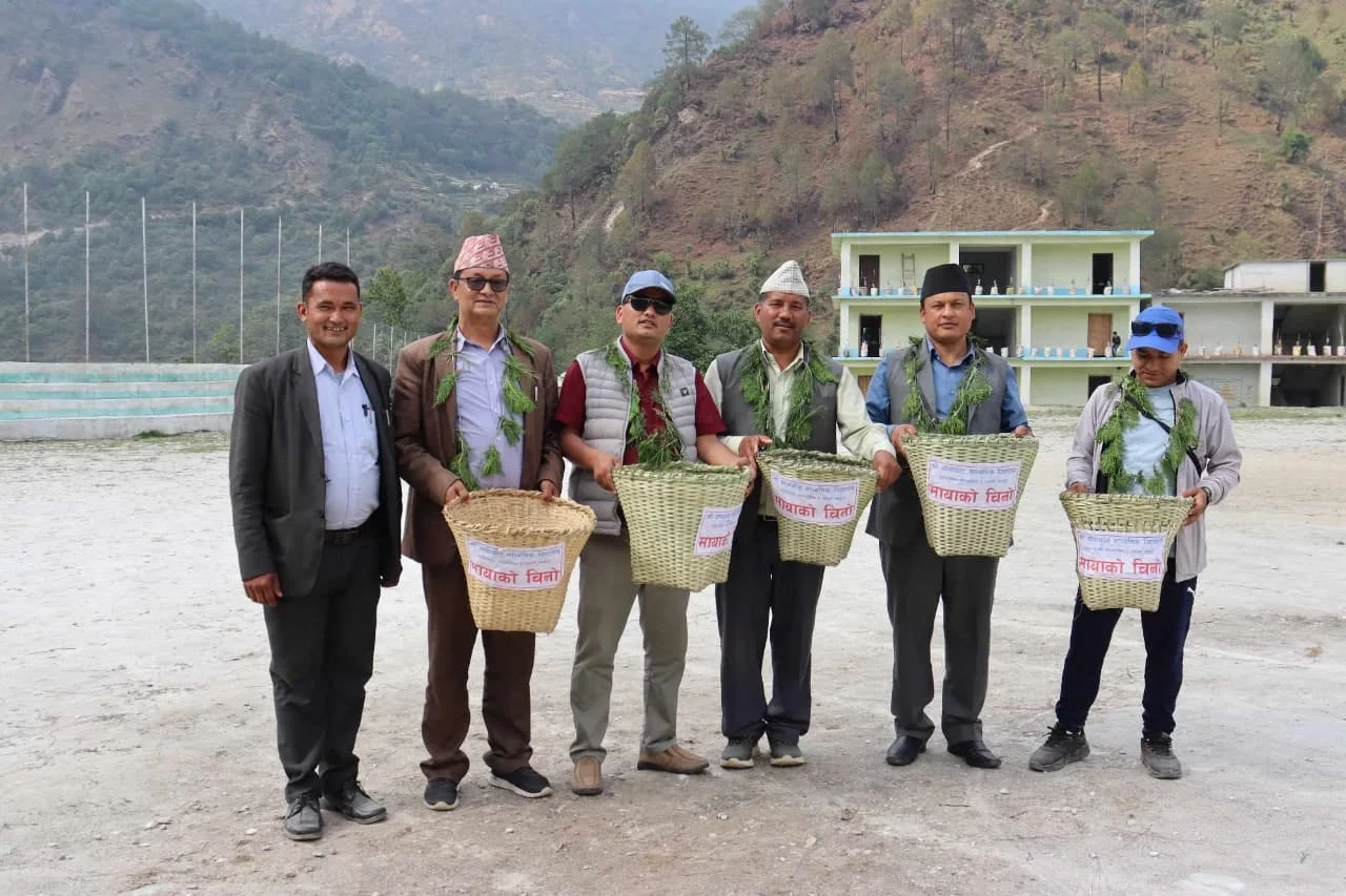 डोको बुन्न सिकाउने विद्यालय 3 1000022147