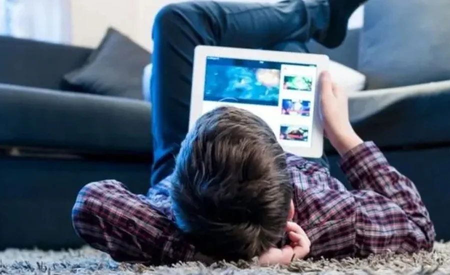 अनलाइन जालबाट बच्चालाई कसरी जोगाउने ? 3 Children Tab