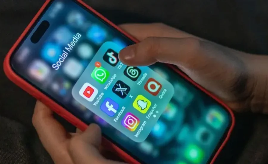 अनलाइन जालबाट बच्चालाई कसरी जोगाउने ? 2 Social Media