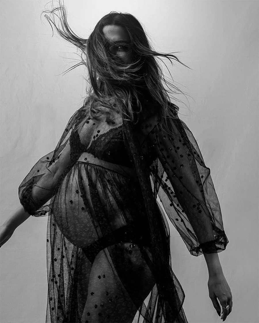 मातृत्व सेलिब्रेट गर्ने दीपिकाको ‘प्रेगनेन्सी फोटोसुट’ (तस्वीर) 8 1000026768