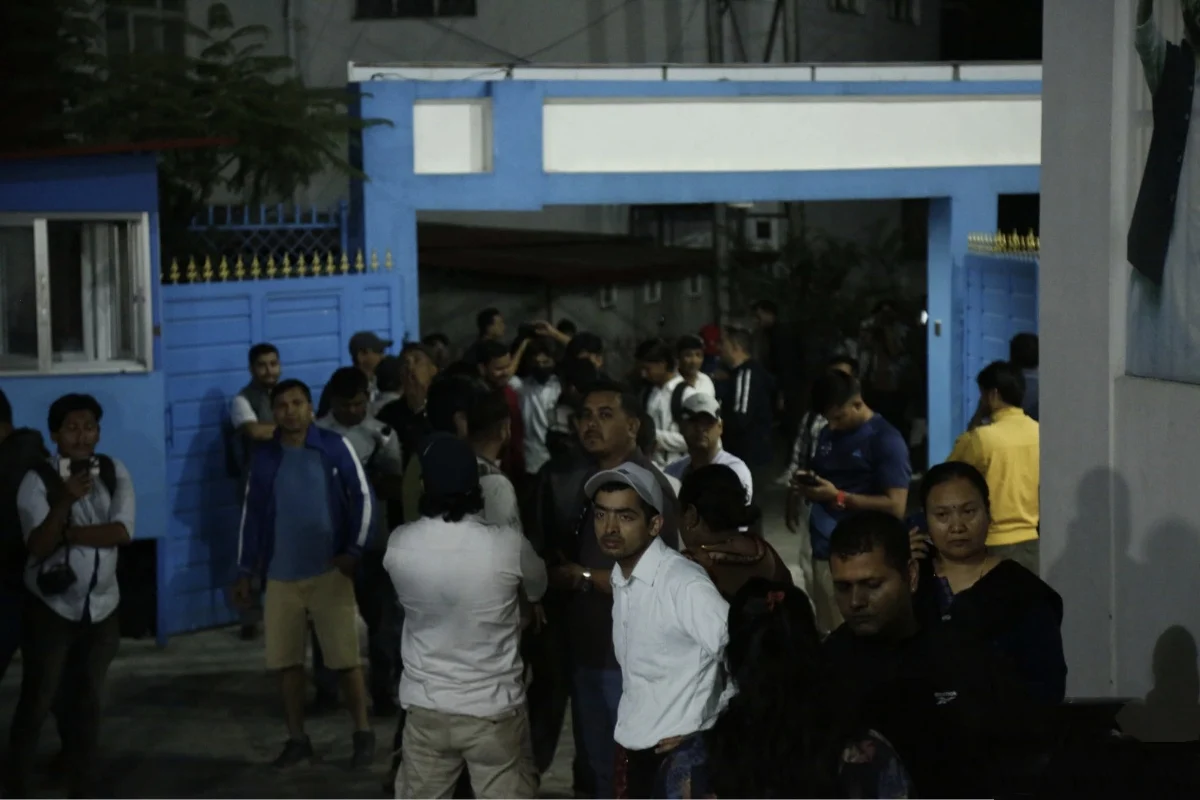 रास्वपाका पदाधिकारी र कार्यकर्ता केन्द्रीय कार्यालयमा (तस्बिरहरू) 3 1000027605